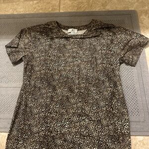 Socialite Leopard Print Short Sleeve Tee